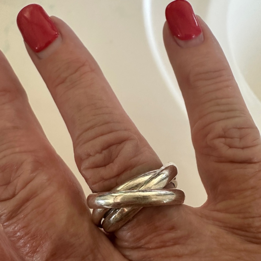 Silpada Elegant Sterling Silver Women's Ring